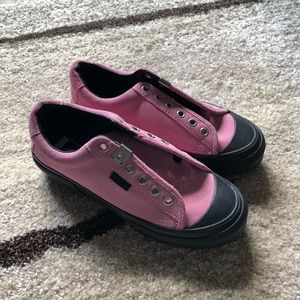 Alyx x Vans pink shoes mismatch pair